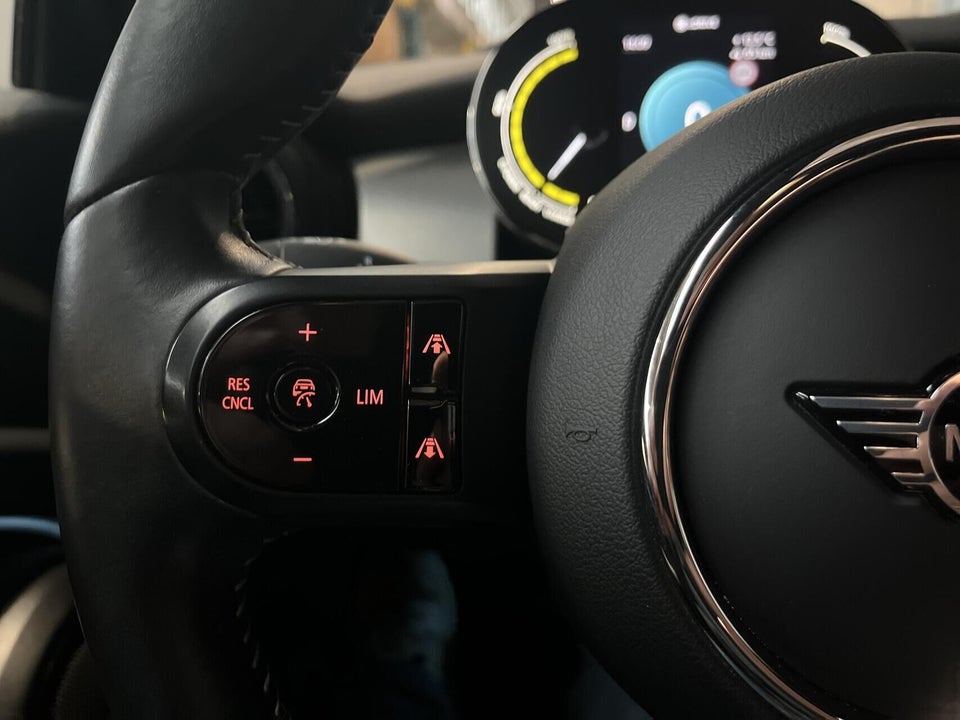 MINI Cooper SE Younique Trim 3d