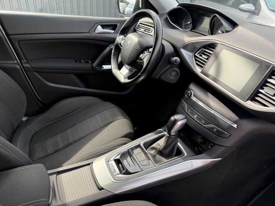 Peugeot 308 1,6 BlueHDi 120 Active SW EAT6 5d