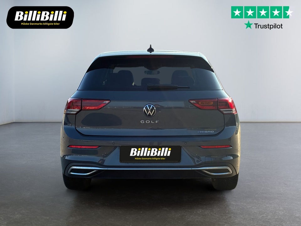 VW Golf VIII 1,4 eHybrid DSG 5d