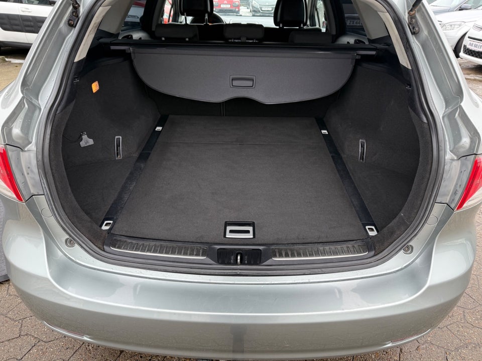 Toyota Avensis 1,6 VVT-i T2 stc. 5d