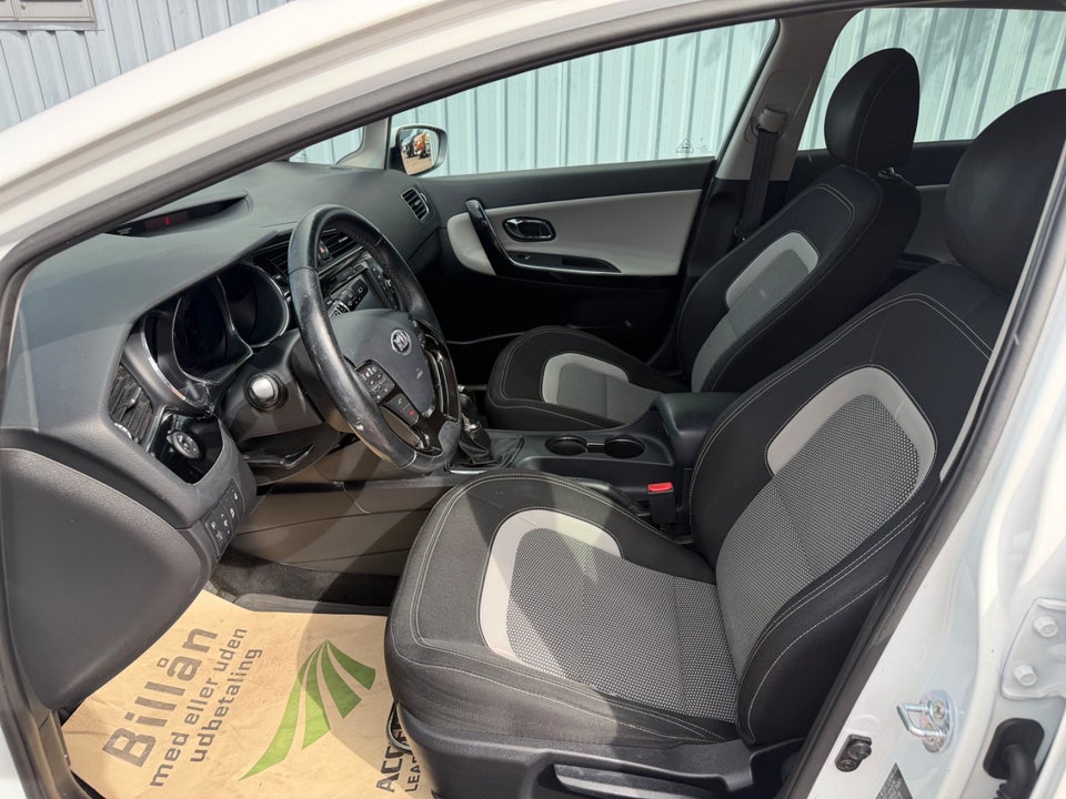 Kia Ceed 1,4 CVVT Attraction SW 5d