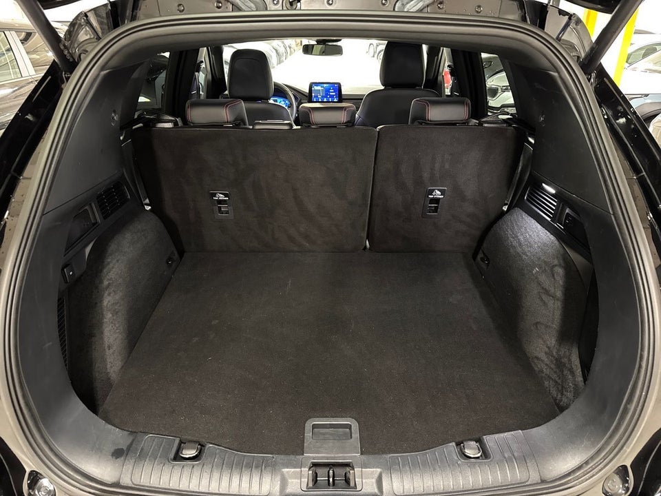 Ford Kuga 2,5 PHEV ST-Line X CVT 5d