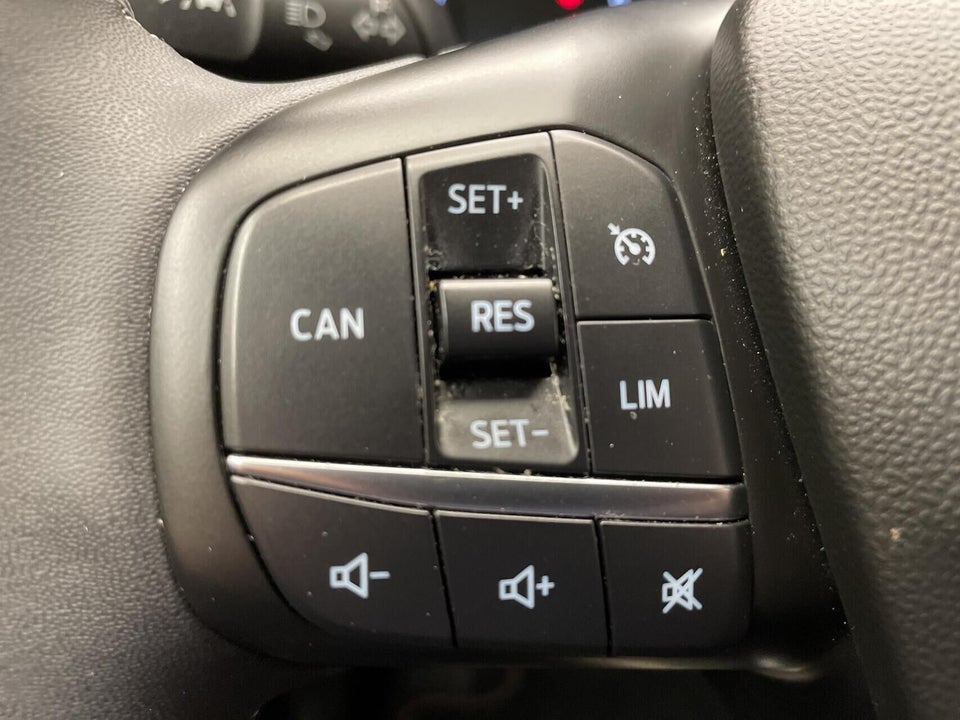 Ford Fiesta 1,0 EcoBoost mHEV Titanium 5d