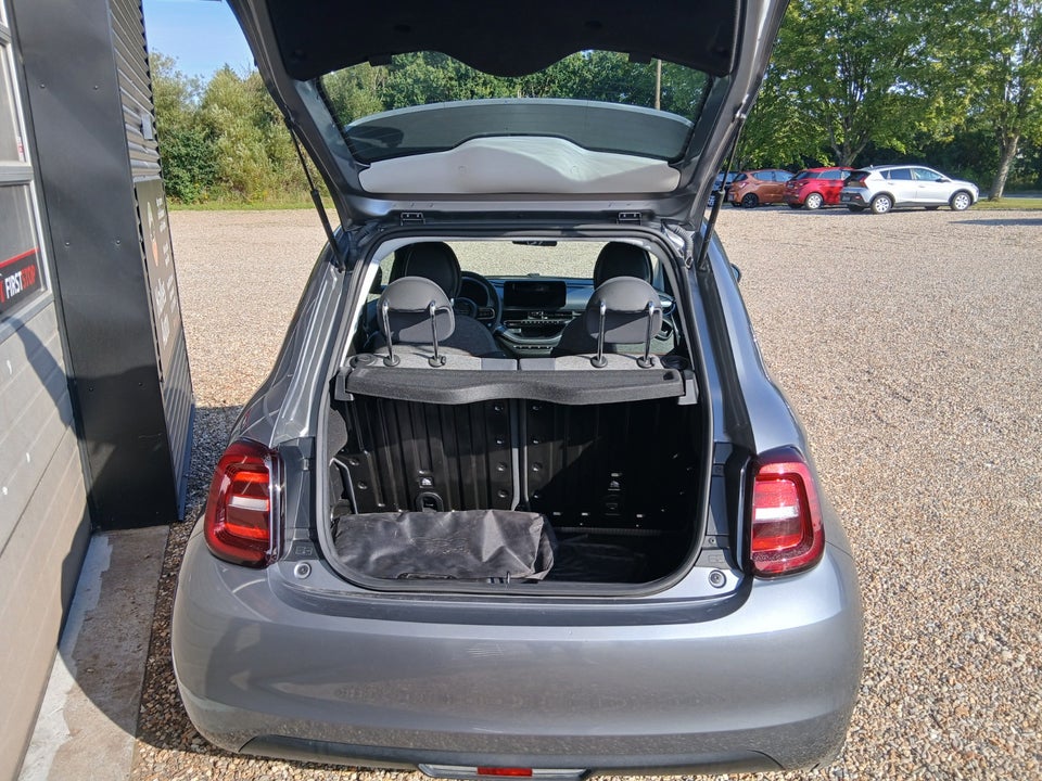 Fiat 500e 42 Icon 3+1 4d