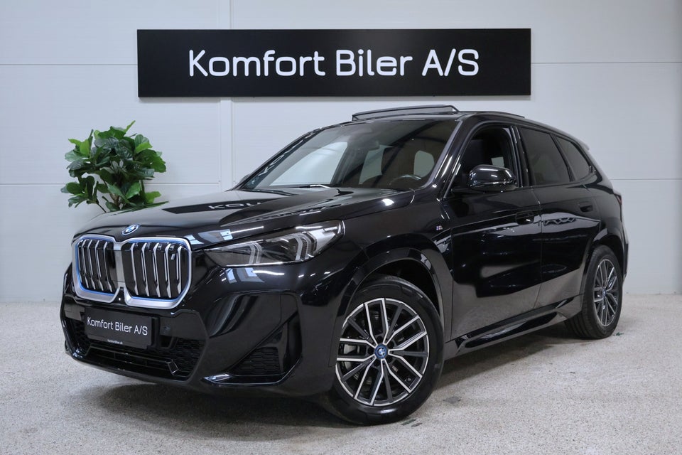 BMW iX1 xDrive30 M-Sport 5d