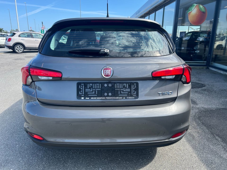 Fiat Tipo 1,4 T-Jet 120 Easy 5d