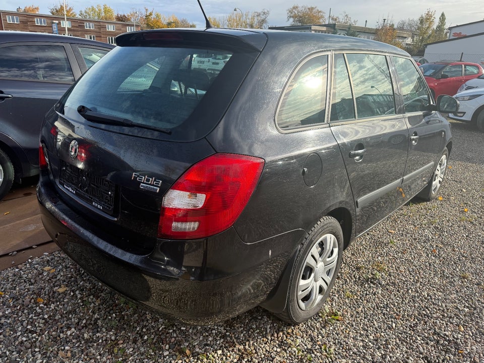 Skoda Fabia 1,2 TSi 86 Ambiente Combi 5d