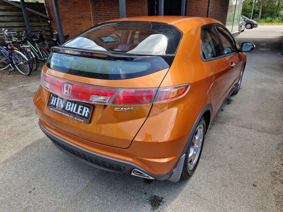 Honda Civic 1,8 Sport 5d