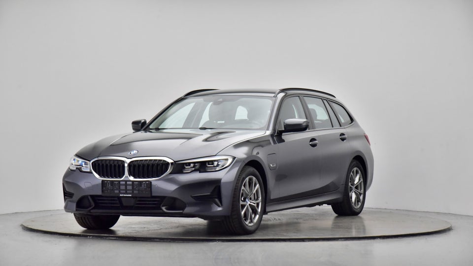 BMW 330e 2,0 Touring Sport Line aut. 5d