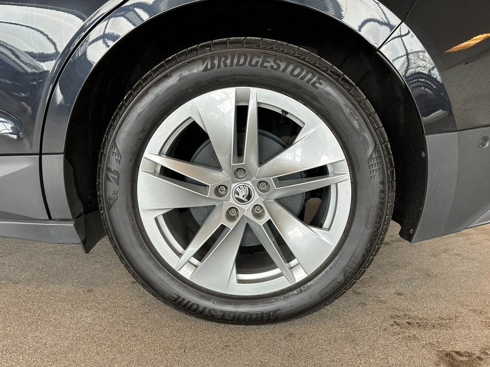 Skoda Enyaq 80 iV Suite 5d