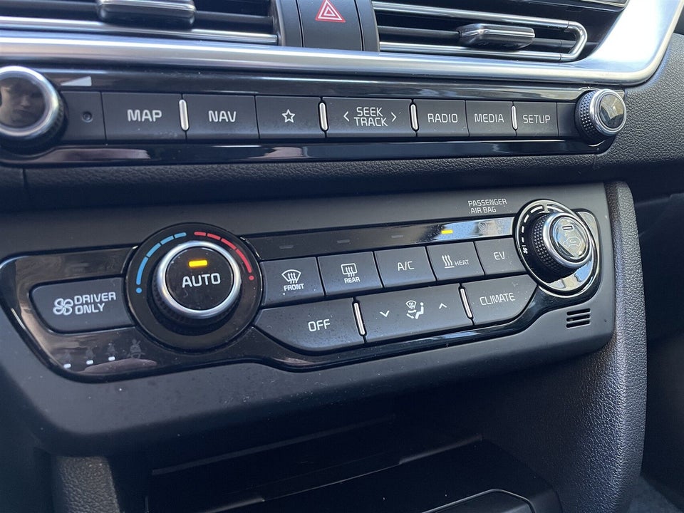 Kia e-Niro 64 Advance 5d