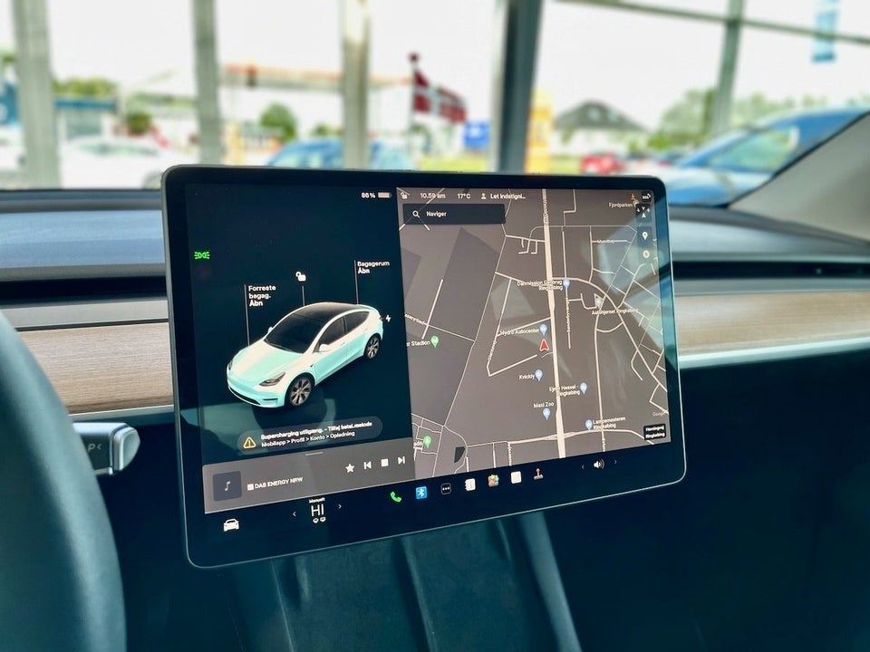 Tesla Model Y Long Range AWD 5d