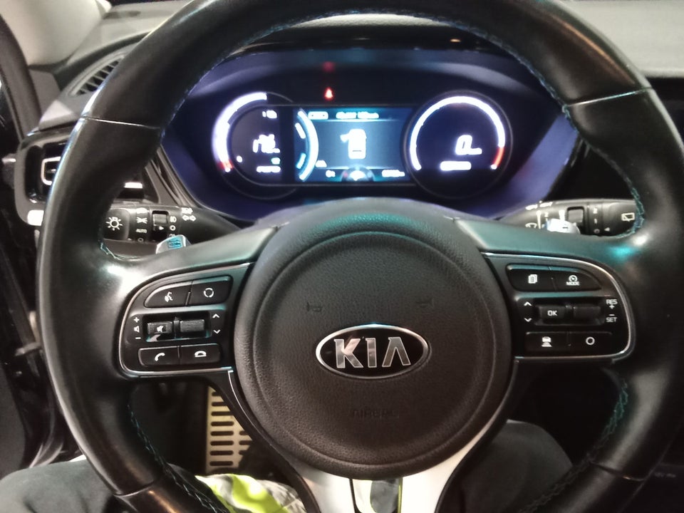 Kia e-Niro 64 Advance 5d