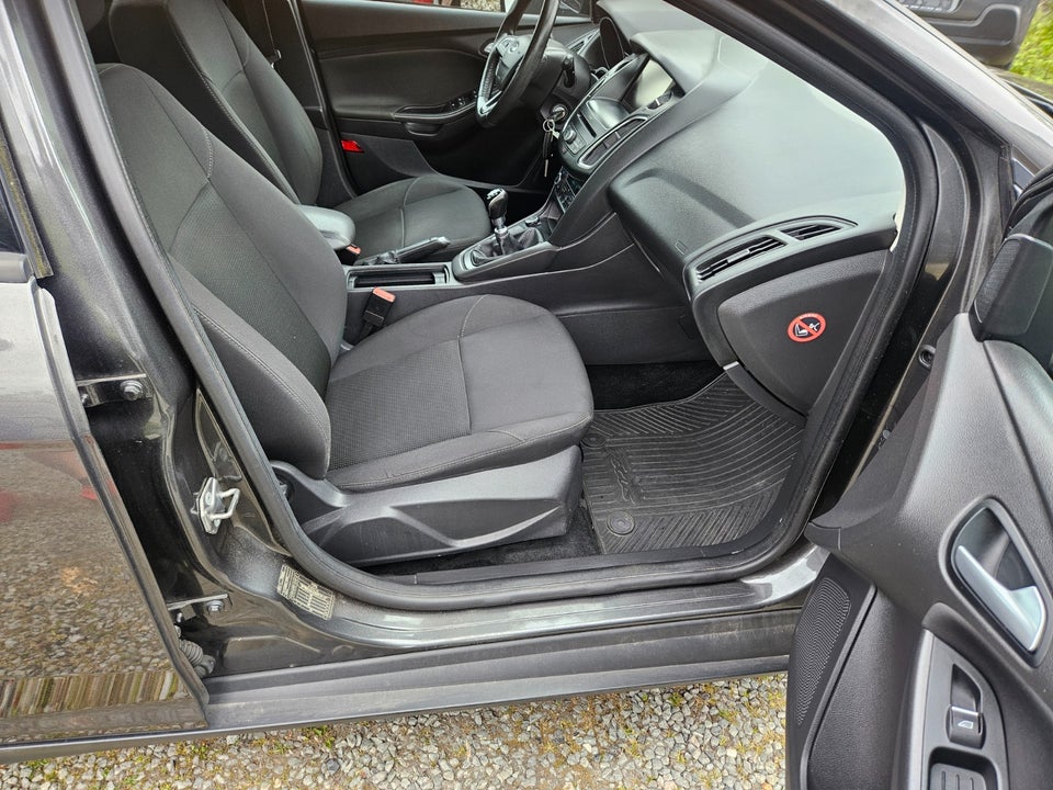 Ford Focus 1,0 SCTi 125 Business stc. 5d