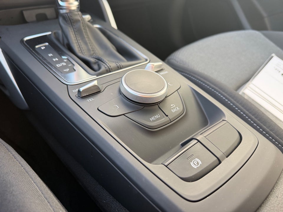 Audi Q2 1,4 TFSi 150 Sport S-tr. 5d