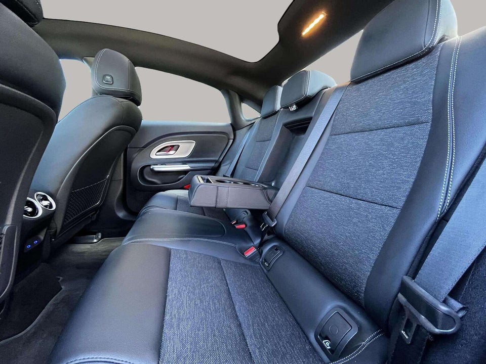 Mercedes CLA250+ EQ Progressive Advance Plus 4d