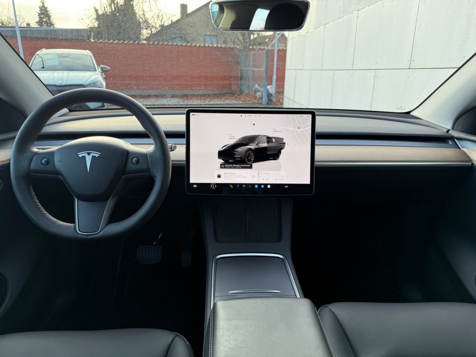 Tesla Model Y RWD 5d