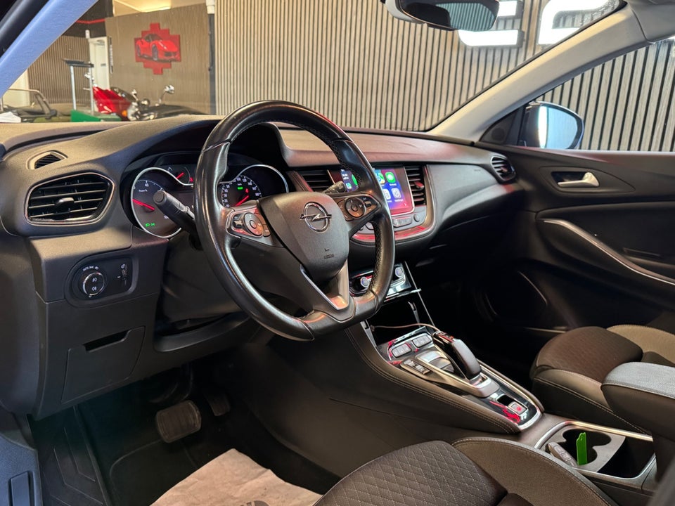 Opel Grandland X 1,6 Hybrid4 Ultimate aut. 5d