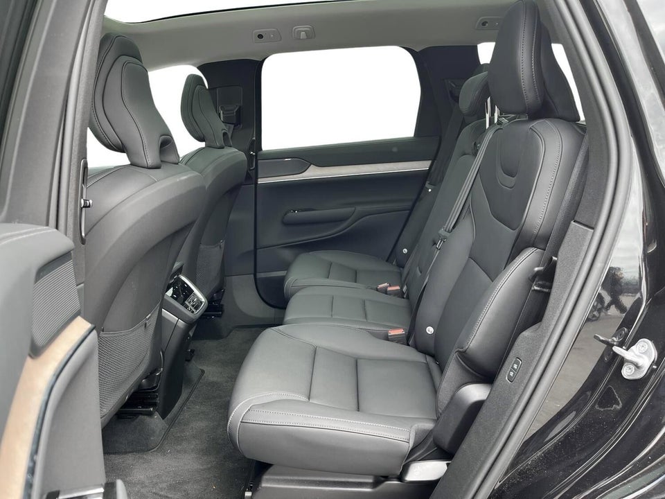 Volvo EX90 Plus 7prs 5d