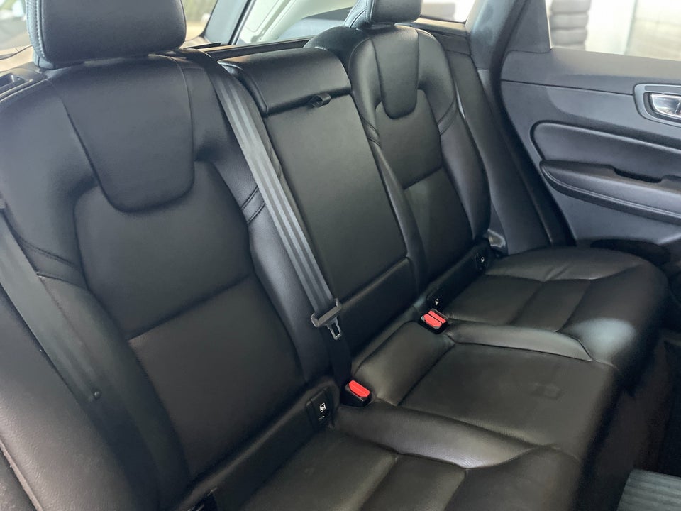 Volvo XC60 2,0 T6 ReCharge Plus Dark aut. AWD 5d