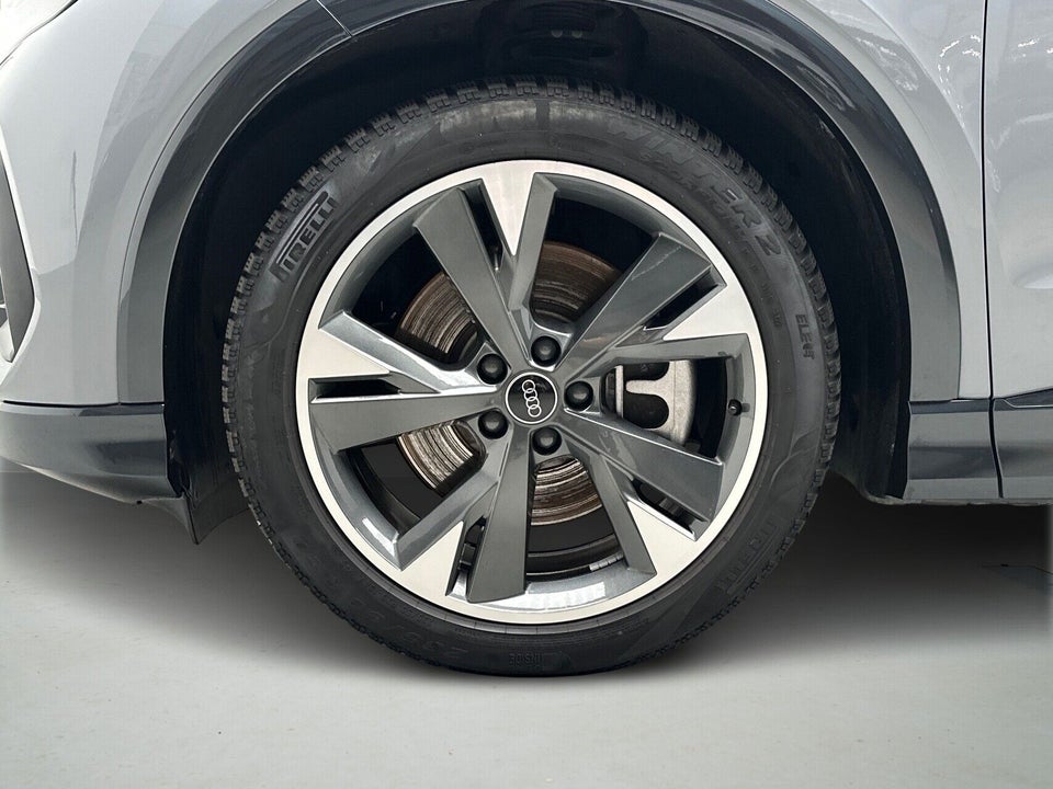 Audi Q4 e-tron 45 Advanced 5d