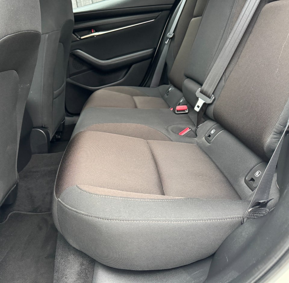 Mazda 3 2,0 SkyActiv-G 122 Sky aut. 4d