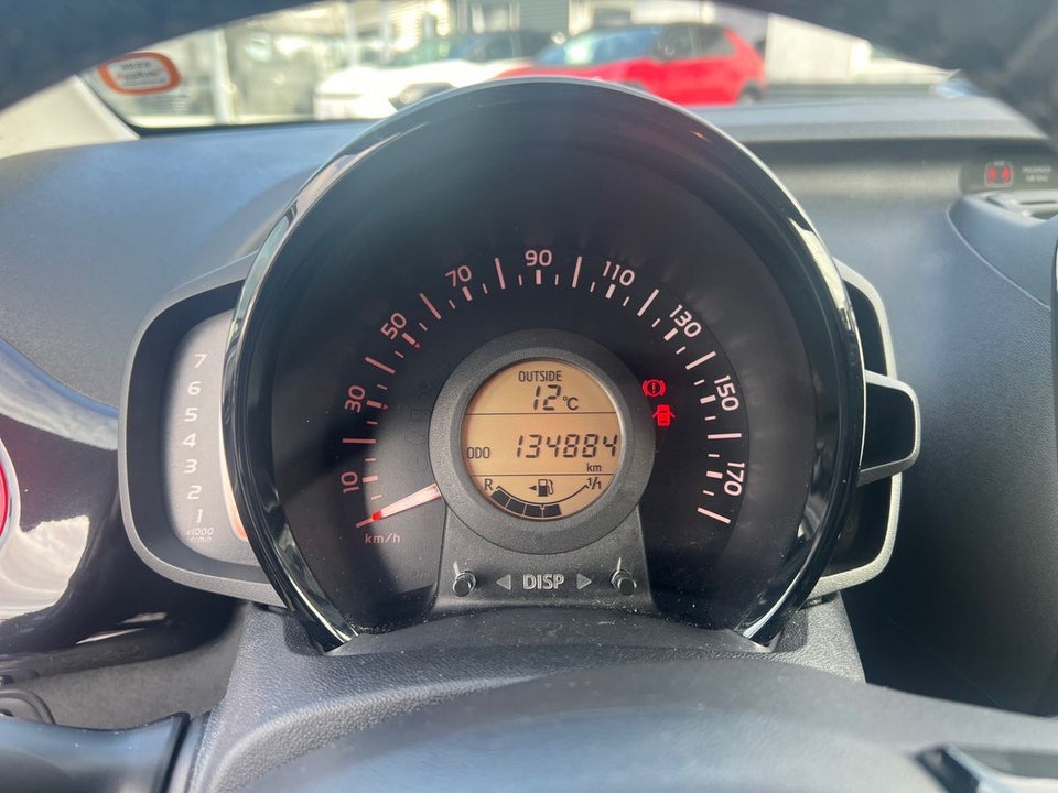 Toyota Aygo 1,0 VVT-i x-press 5d