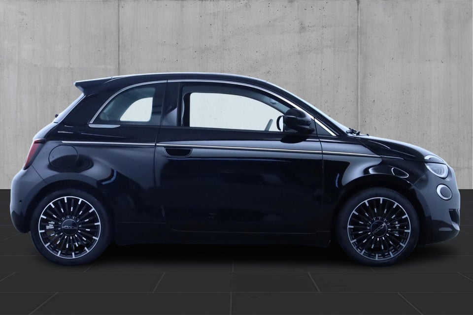 Fiat 500e 42 la Prima by Bocelli 3d