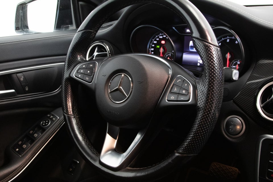 Mercedes CLA200 1,6 AMG Line Coupé aut. 4d