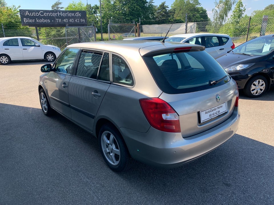 Skoda Fabia 1,2 12V Ambiente Combi 5d
