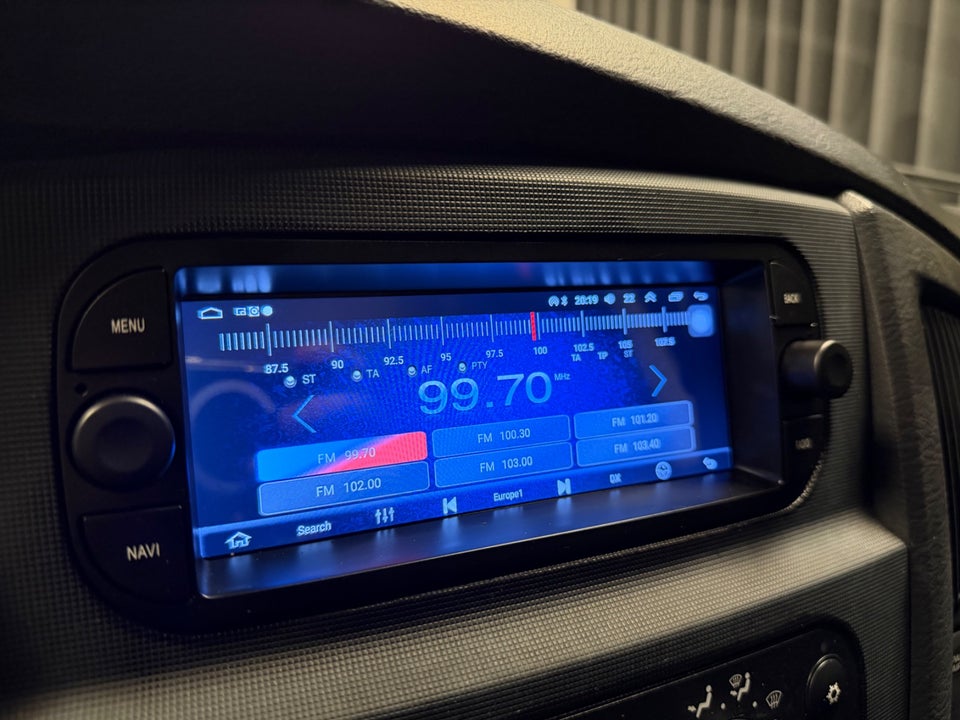 Dodge RAM 1500 4,7 V8 aut. 2d