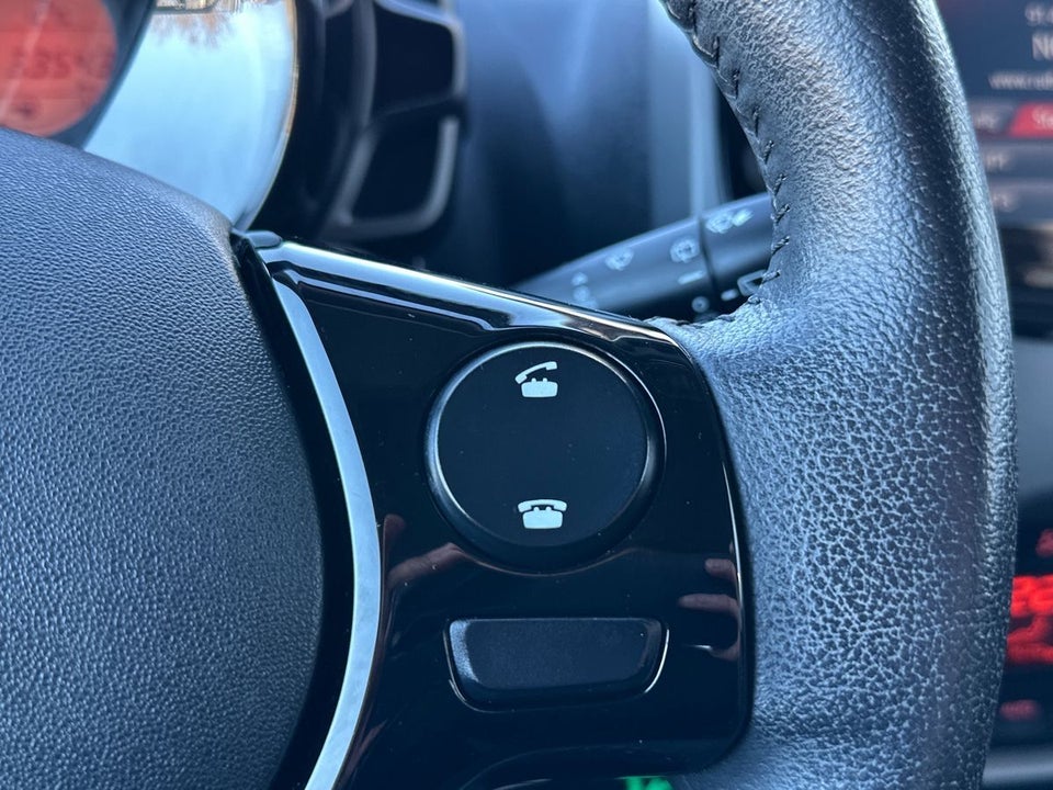 Toyota Aygo 1,0 VVT-i x-sky 5d