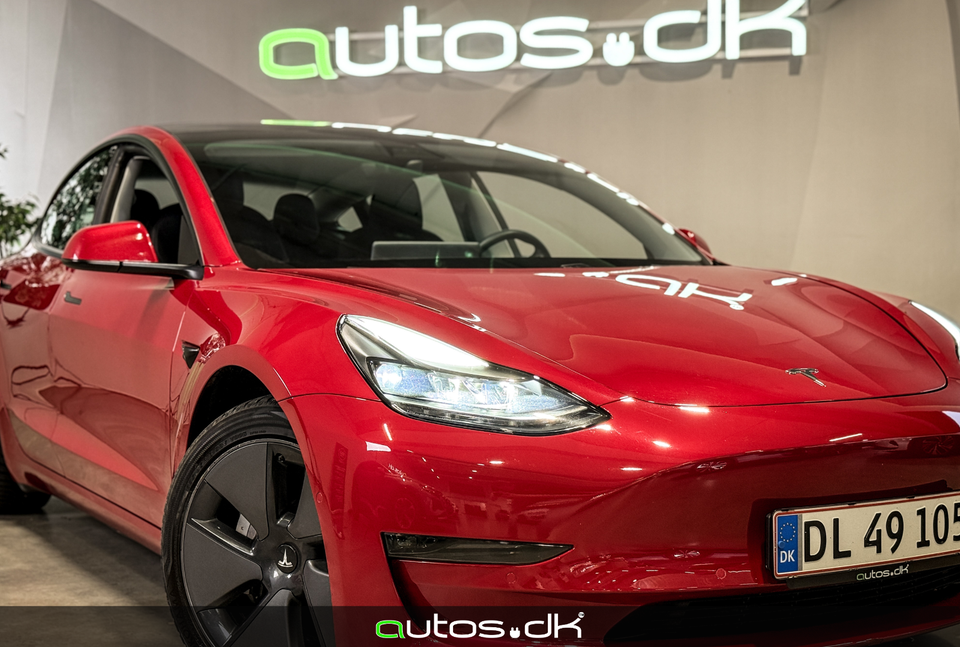 Tesla Model 3 Long Range AWD 4d