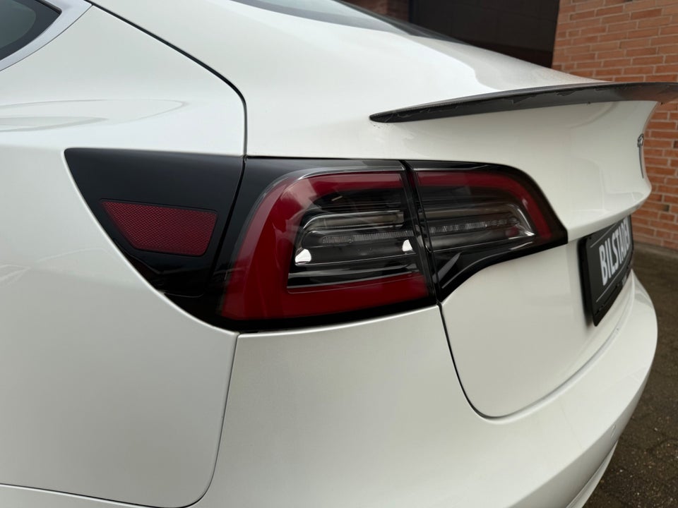 Tesla Model 3 Performance AWD 4d