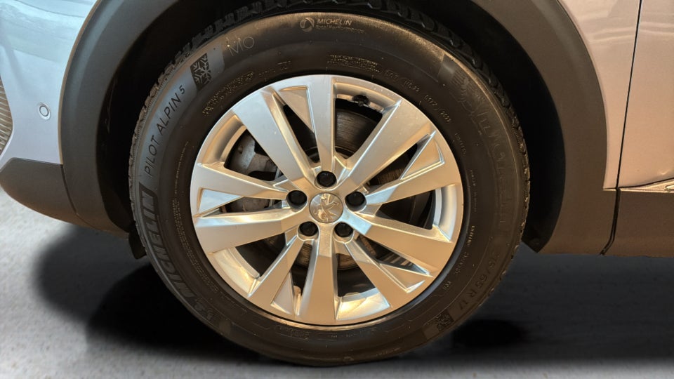 Peugeot 3008 1,6 Hybrid Allure Pack EAT8 5d