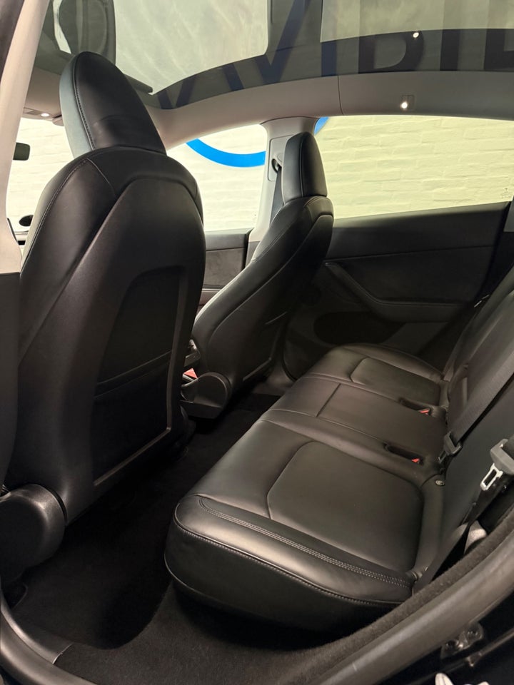 Tesla Model Y Long Range AWD 5d