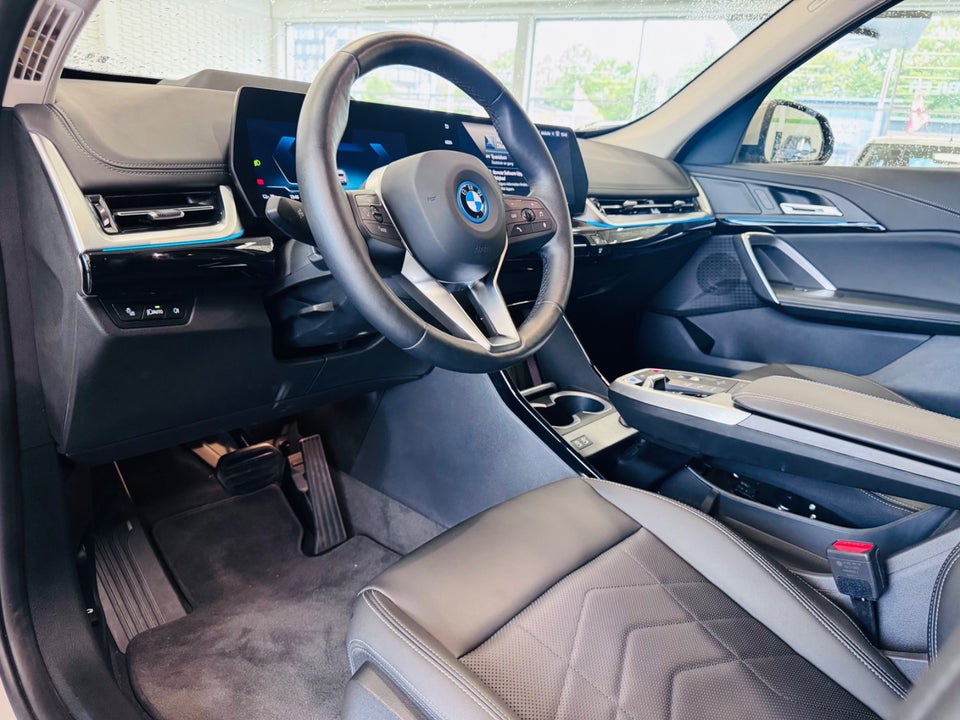 BMW iX1 eDrive20 X-Line 5d