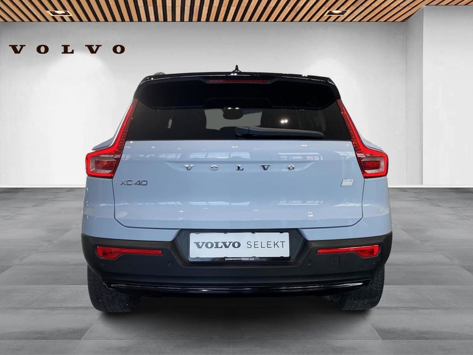 Volvo XC40 ReCharge Extended Range Plus 5d