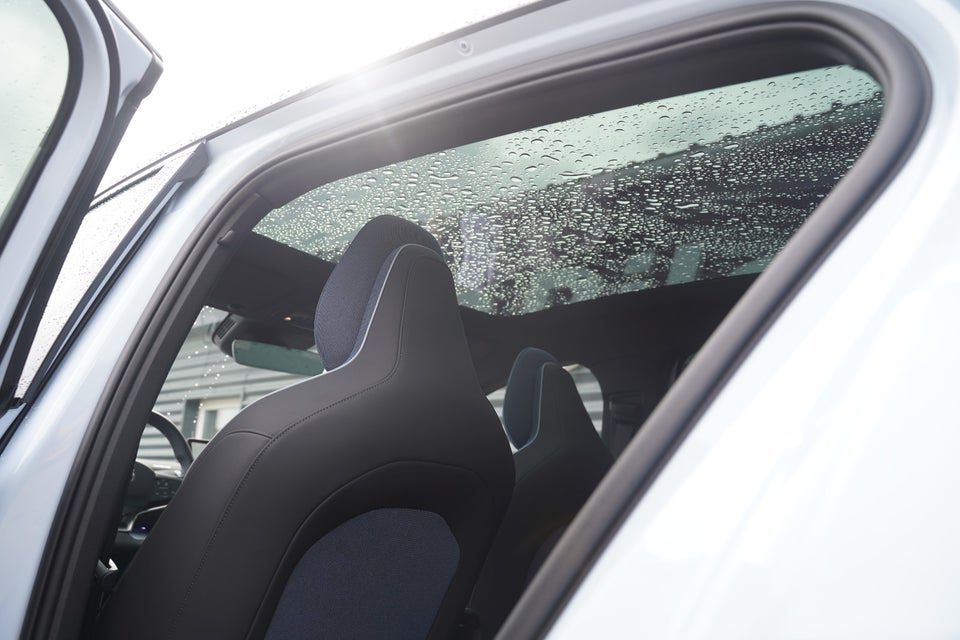 Volvo EX30 Twin Performance Ultra 5d