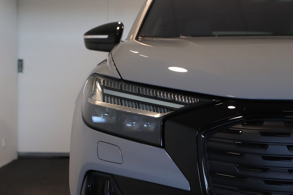 Audi Q4 e-tron 45 S-line Sportback 5d