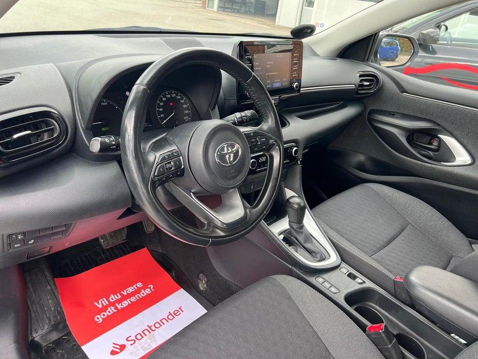 Toyota Yaris 1,5 Hybrid H3 e-CVT 5d