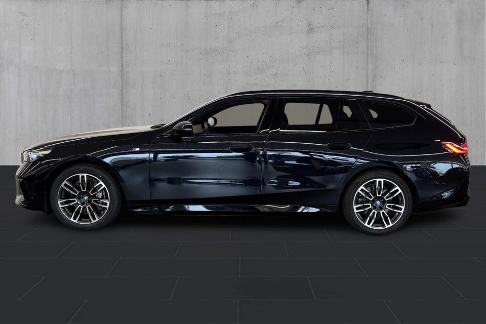 BMW i5 eDrive40 Touring M-Sport 5d