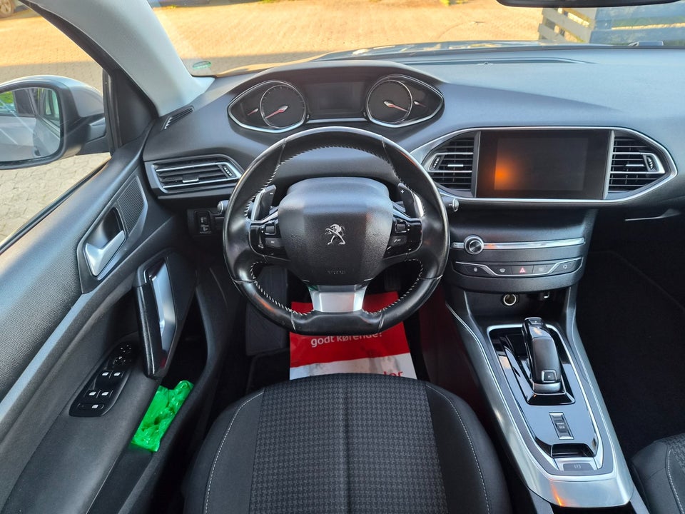 Peugeot 308 1,5 BlueHDi 130 Prestige SW EAT6 5d