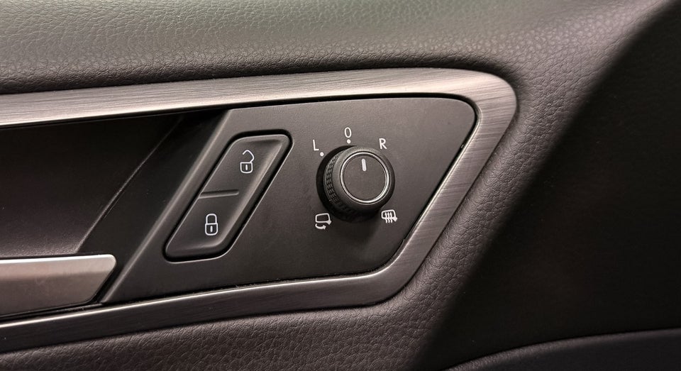 VW Golf VII 1,5 TSi 130 Comfortline Variant DSG 5d
