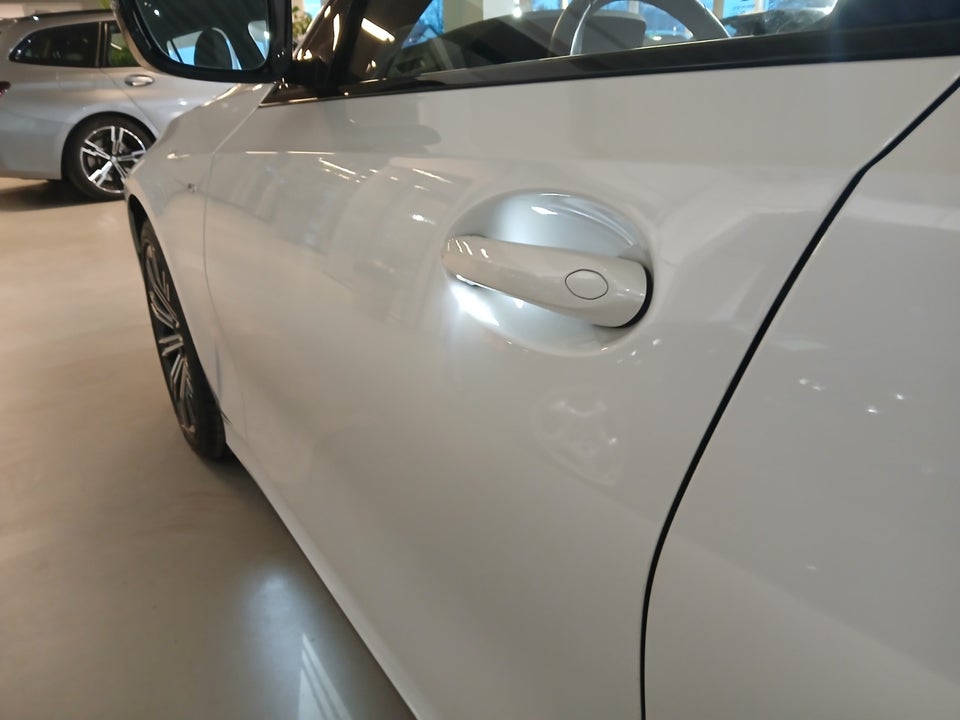 BMW 320i 2,0 Touring M-Sport aut. 5d