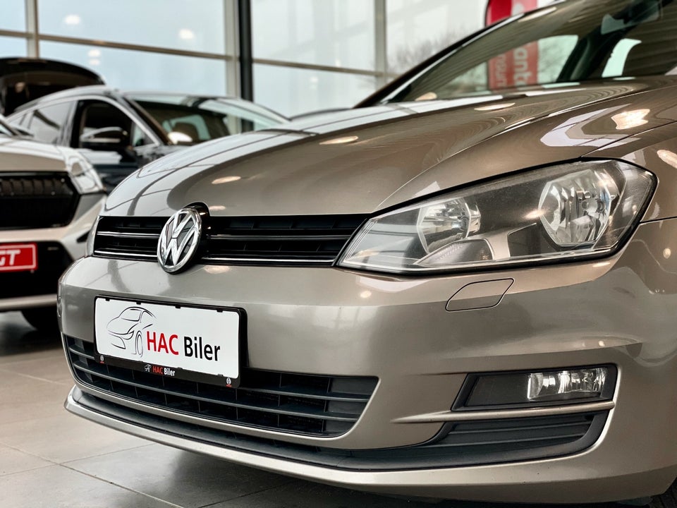 VW Golf VII 1,6 TDi 105 Comfortline Variant 4Motion BMT 5d