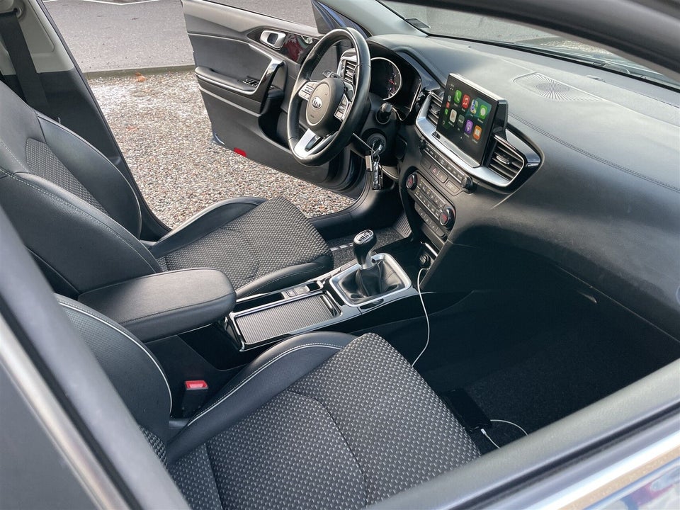 Kia Ceed 1,0 T-GDi Intro Edition SW 5d