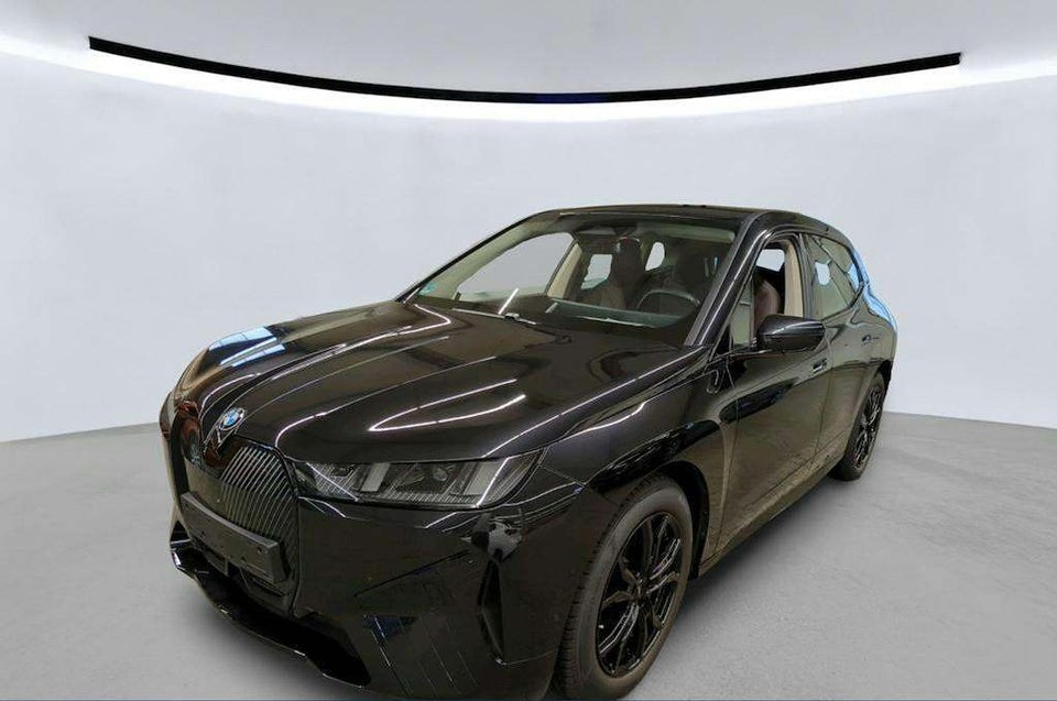 BMW iX xDrive45 5d