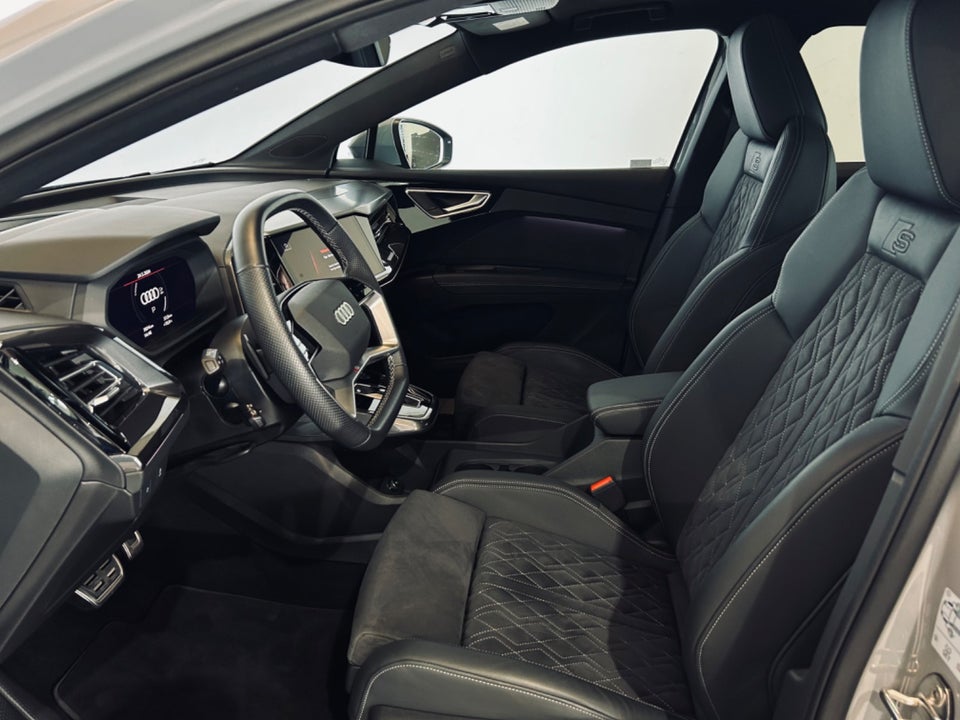 Audi Q4 e-tron 35 S-line 5d