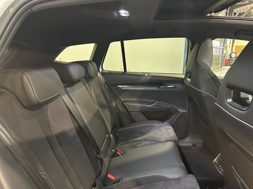 Skoda Enyaq 80x iV Sportline 5d